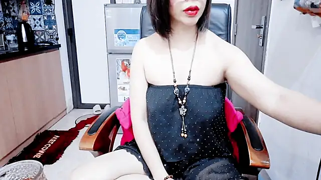 Snapshot of Miu-Le chatting on March 18, 2026, 5:54 am Miu-Le online show from March 18, 2026, 5:54 am