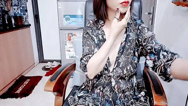 Snapshot of Miu-Le chatting on March 22, 2026, 8:29 am Miu-Le online show from March 22, 2026, 8:29 am