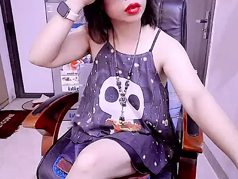 Snapshot of Miu-Le chatting on April 14, 2026, 4:02 pm Miu-Le online show from April 14, 2026, 4:02 pm