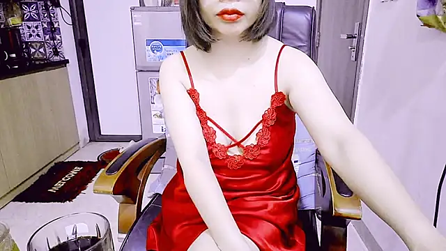 Snapshot of Miu-Le chatting on April 21, 2026, 5:50 pm Miu-Le online show from April 21, 2026, 5:50 pm