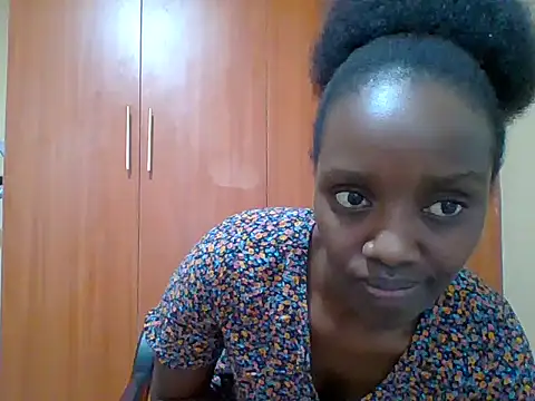 sexy darleen23 online show from December 20, 2025, 12:01 pm