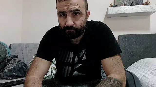 Snapshot of ivat80 chatting on December 9, 2024, 9:06 am ivat80 online show from December 9, 2024, 9:06 am