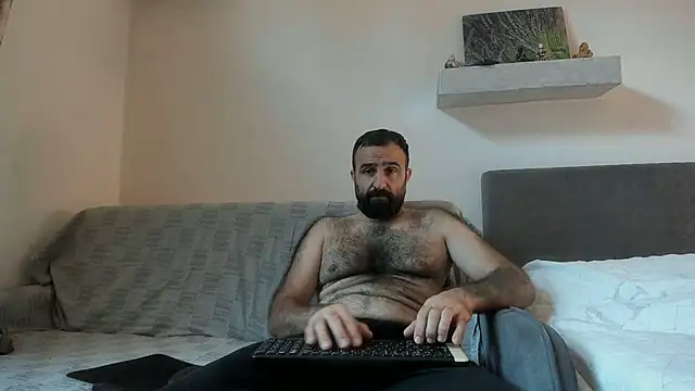 Snapshot of ivat80 chatting on November 2, 2025, 7:00 am ivat80 online show from November 2, 2025, 7:00 am