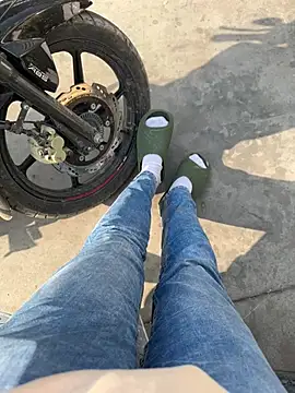 Snapshot of Cum_on_your_tityyy chatting on January 12, 2026, 9:25 am Cum on your tityyy online show from January 12, 2026, 9:25 am