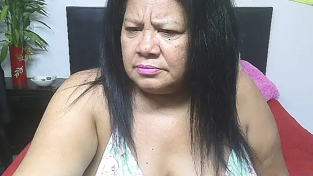 Snapshot of Shanttal0272 chatting on May 25, 2026, 12:05 am Shanttal0272 online show from May 25, 2026, 12:05 am