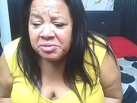 Snapshot of Shanttal0272 chatting on July 8, 2026, 2:54 pm Shanttal0272 online show from July 8, 2026, 2:54 pm