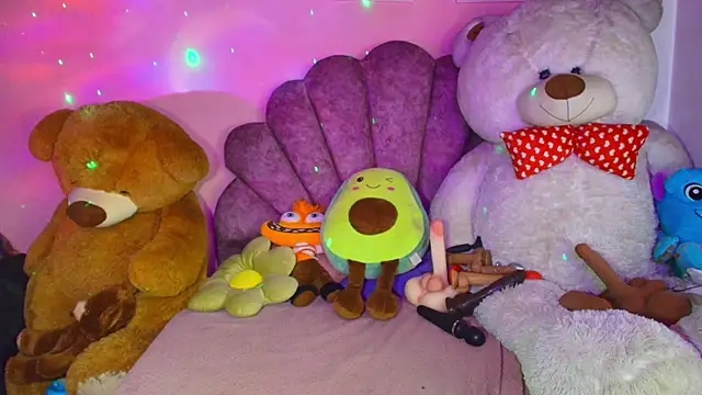 Pocahontascute 33 online show from April 10, 2026, 5:23 am