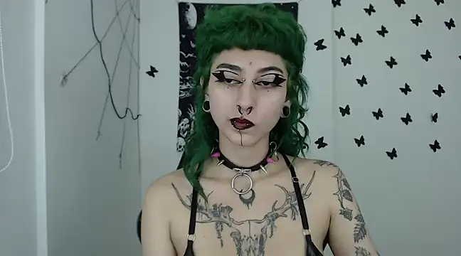 Snapshot of n0sferatus__ chatting on December 11, 2024, 2:52 am n0sferatus online show from December 11, 2024, 2:52 am