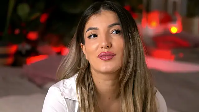 KellyMathews online show from March 21, 2026, 8:19 am