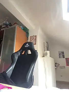 Snapshot of rafamarianoofc chatting on March 22, 2025, 2:47 pm rafamarianoofc online show from March 22, 2025, 2:47 pm