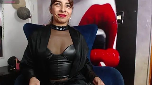 ameliefederline11 online show from November 5, 2025, 11:05 pm