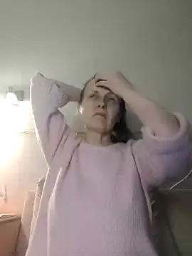 Evelina cute online show from January 5, 2026, 7:06 pm