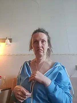 Evelina cute online show from March 18, 2026, 2:09 pm