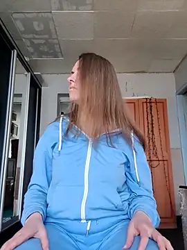 Evelina cute online show from March 26, 2026, 10:32 am