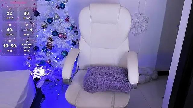 Snapshot of nyna_1 chatting on December 20, 2024, 6:45 pm nyna 1 online show from December 20, 2024, 6:45 pm