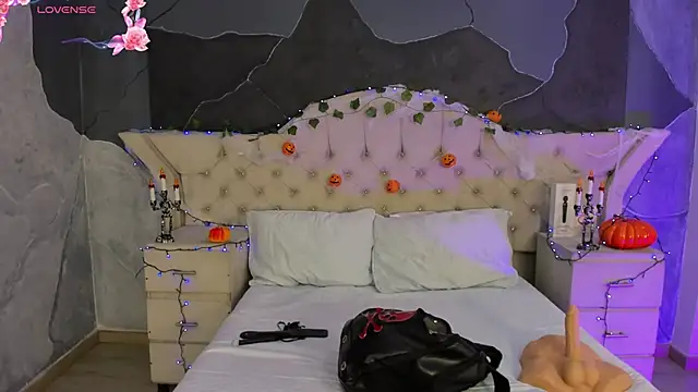 Snapshot of AmberGreyy_ chatting on October 23, 2025, 5:23 pm AmberGreyy online show from October 23, 2025, 5:23 pm