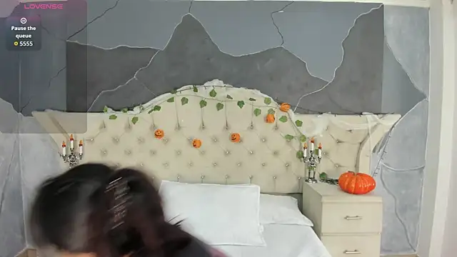 Snapshot of AmberGreyy_ chatting on October 31, 2025, 5:25 pm AmberGreyy online show from October 31, 2025, 5:25 pm