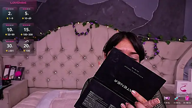 AmberGreyy  online show from April 3, 2026, 5:33 pm