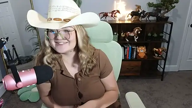 rodeobrii online show from October 27, 2025, 12:58 am