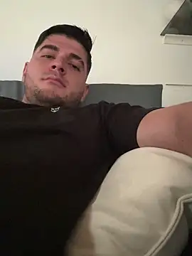 Teilor Creed online show from February 9, 2025, 9:28 pm