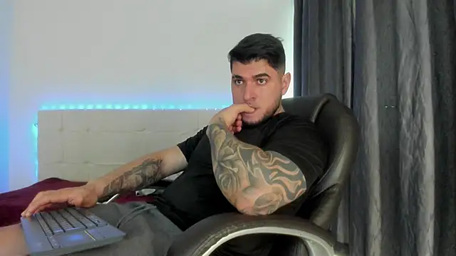 Teilor Creed online show from February 24, 2026, 8:29 pm