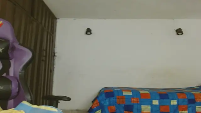 engielphoenis14 online show from October 22, 2025, 9:25 pm