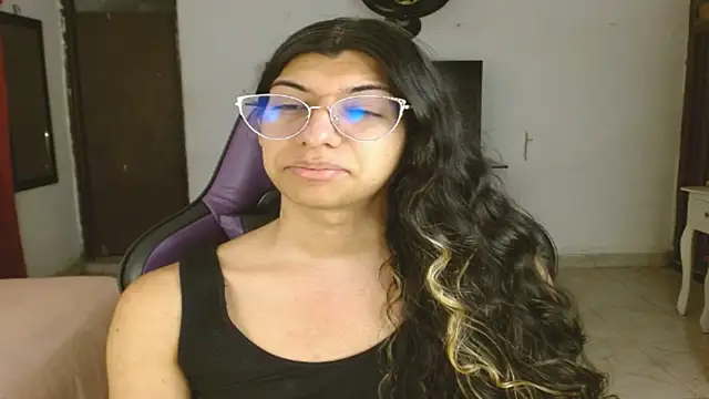 Snapshot of engielphoenis14 chatting on February 7, 2026, 11:30 pm engielphoenis14 online show from February 7, 2026, 11:30 pm