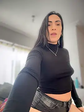 alessandra-a online show from May 22, 2026, 3:28 pm