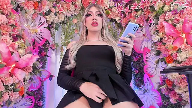 Laurenn evans online show from March 17, 2026, 8:34 pm