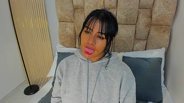 amatista  smith online show from November 9, 2025, 12:14 pm