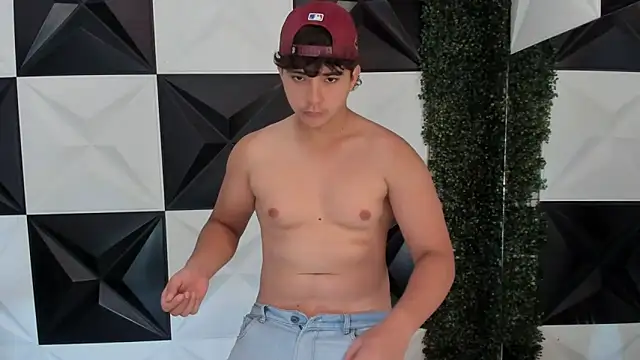 Dani cumboy online show from October 27, 2025, 2:10 pm