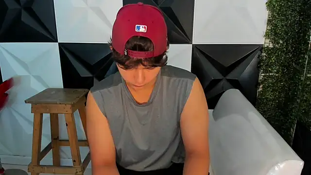 Dani cumboy online show from November 8, 2025, 1:33 pm