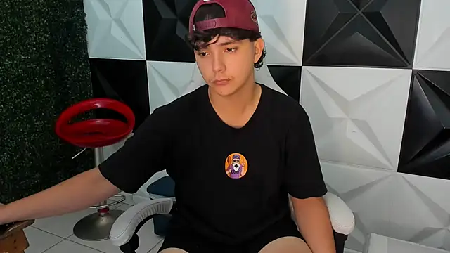 Dani cumboy online show from November 22, 2025, 4:39 pm