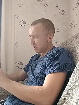 MityaXLoves online show from April 6, 2026, 6:03 am