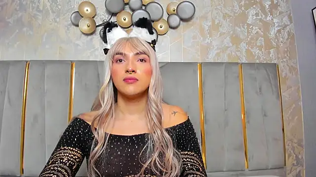 TomLondon  online show from February 19, 2025, 5:49 pm