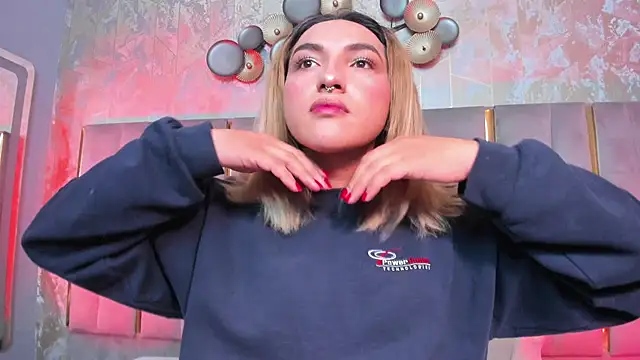 TomLondon  online show from February 3, 2026, 5:29 pm