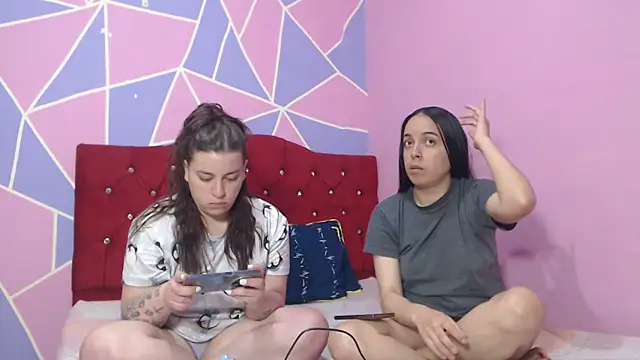 Lola barbara online show from March 19, 2026, 9:08 pm