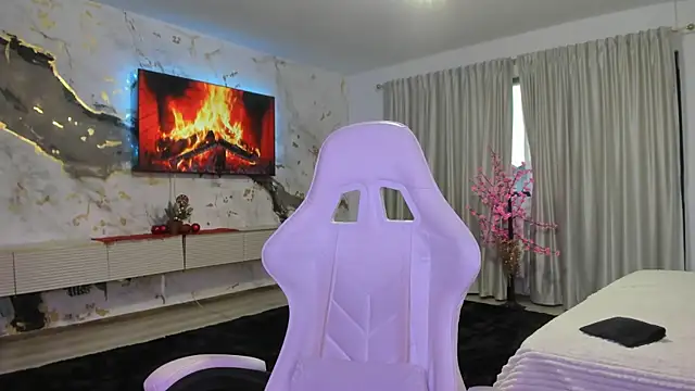 patriciakeys online show from December 19, 2025, 5:36 am