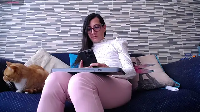 VioletaGomezCo online show from November 26, 2025, 3:02 pm