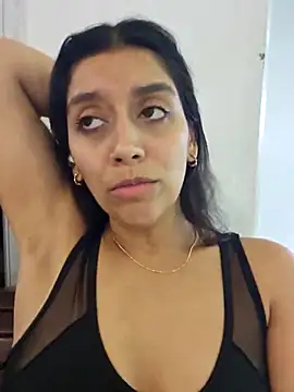 Snapshot of BrittanyDiaz chatting on November 12, 2025, 10:30 pm BrittanyDiaz online show from November 12, 2025, 10:30 pm