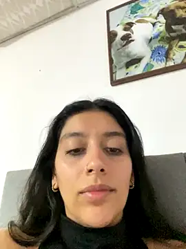 Snapshot of BrittanyDiaz chatting on November 13, 2025, 7:35 pm BrittanyDiaz online show from November 13, 2025, 7:35 pm