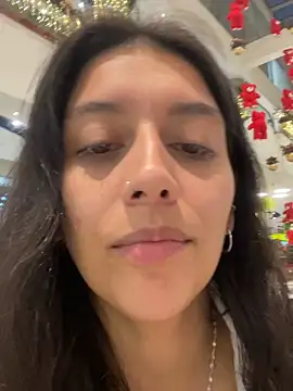 Snapshot of BrittanyDiaz chatting on December 16, 2025, 11:10 pm BrittanyDiaz online show from December 16, 2025, 11:10 pm