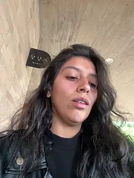 BrittanyDiaz online show from February 3, 2026, 9:31 pm