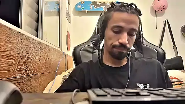 hotcamboy420 online show from February 15, 2025, 4:03 am