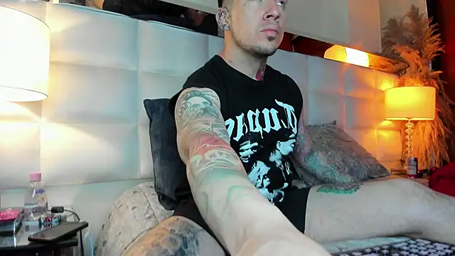 Adam tatto online show from November 4, 2025, 5:06 am