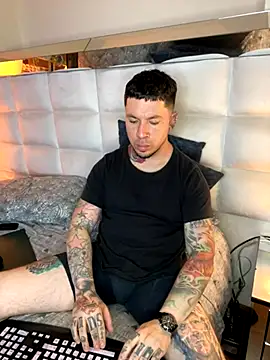 Adam tatto online show from November 16, 2025, 1:22 am