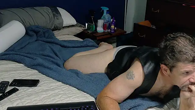 Snapshot of allenspuninfla chatting on October 17, 2025, 6:10 pm allenspuninfla online show from October 17, 2025, 6:10 pm