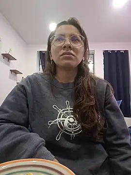 Snapshot of karlamorris_ chatting on October 22, 2025, 1:33 pm karlamorris online show from October 22, 2025, 1:33 pm