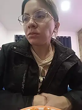 Snapshot of karlamorris_ chatting on October 25, 2025, 5:19 pm karlamorris online show from October 25, 2025, 5:19 pm