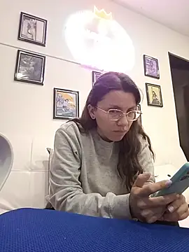 Snapshot of karlamorris_ chatting on November 11, 2025, 1:33 pm karlamorris online show from November 11, 2025, 1:33 pm